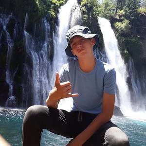 Meet your Posher, Colin